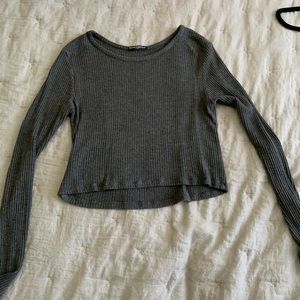 Brandy Melville cropped sweater top